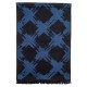 Tørklæde i børstet silke med mørkeblåt mønster