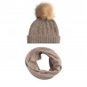 Beige hue med kvast og halsvarmer i cashmere