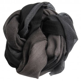 Storternet sjal i sort og grå
