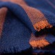Navy cashmeretørklæde med orange striber