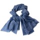 Cashmere tørklæde med blåt/hvidt spraymønster