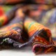 Cashmeresjal med farverigt paisleyprint
