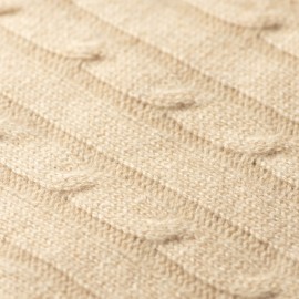 Sandfarvet kabelstrikket cashmere tæppe