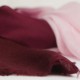 Tofarvet pashmina sjal i vinrød og rosa