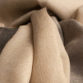 Trefarvet pashmina sjal i beige, grå og sort