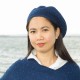 Blå baret med nister i cashmere strik
